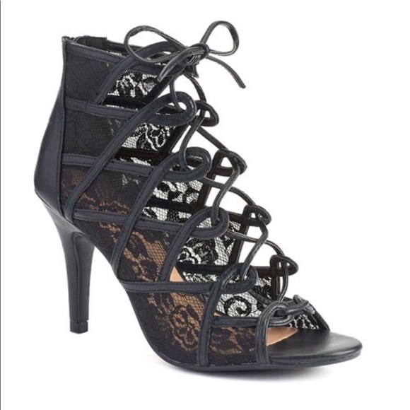 LC Lauren Conrad Shoes - Lauren Conrad peep-toe heels